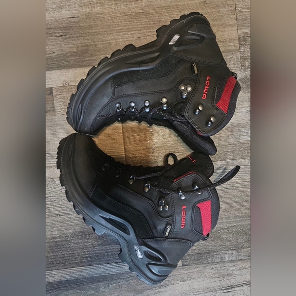 🩷🩵Lowa "Renegade GTX Mid" Hiking Boots  Size 7💛💚 - Picture 10 of 10